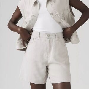 Levi's high rise baggy linen blend women’s shorts